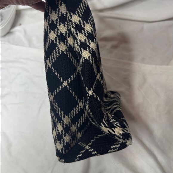 Burberry Houndstooth Black And Off White Wool/Leather Bag. - Picture 5 of 15